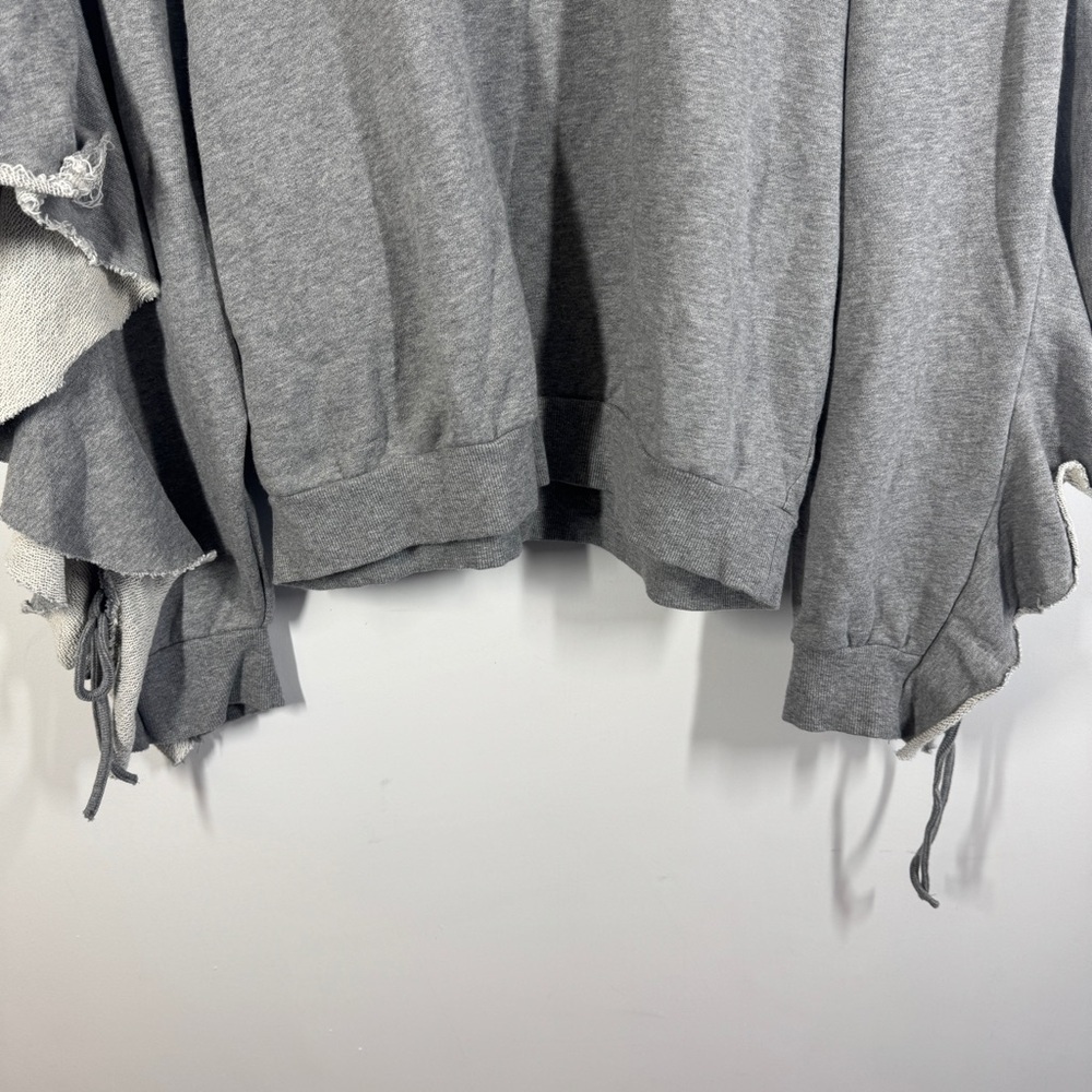 Free People Beach Grey Ruffle Sleeve Sweatshirt Top Size M Casual Cozy Pullover - Picture 6 of 11